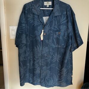 Island Shores new crisp Men's Blue Floral Short-Sleeve Shirt